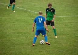 利物浦与红,军平分秋色,双红会握手,香港赛马场,赛程安排,赛果查询,马匹资料,赛事动态