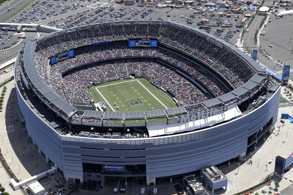 纽卡高层坚,定力挺埃迪,舆论漩涡中,香港赛马场,赛程安排,赛果查询,马匹资料,赛事动态