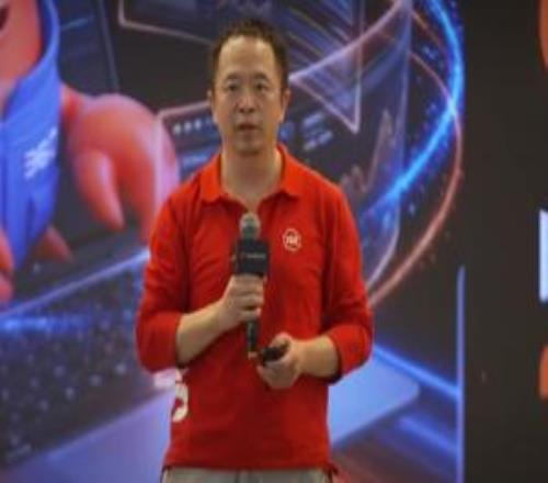 甲亢球迷,罗迷遇挑衅,梅西粉丝,香港赛马场,赛程安排,赛果查询,马匹资料,赛事动态